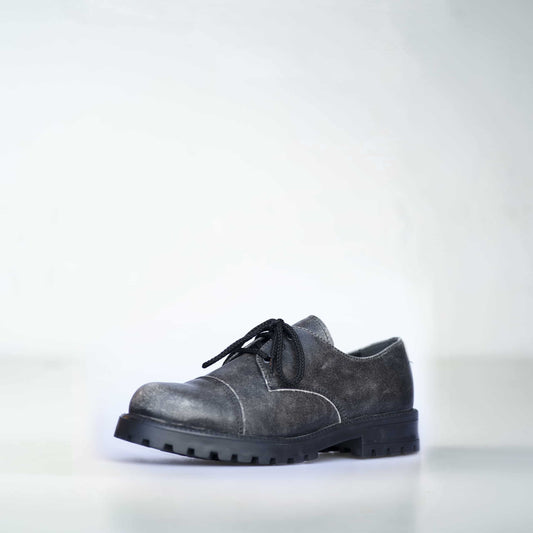 Antique gray leather military-grade boots with anatomical footbed by Samelin, featuring a durable PU sole.