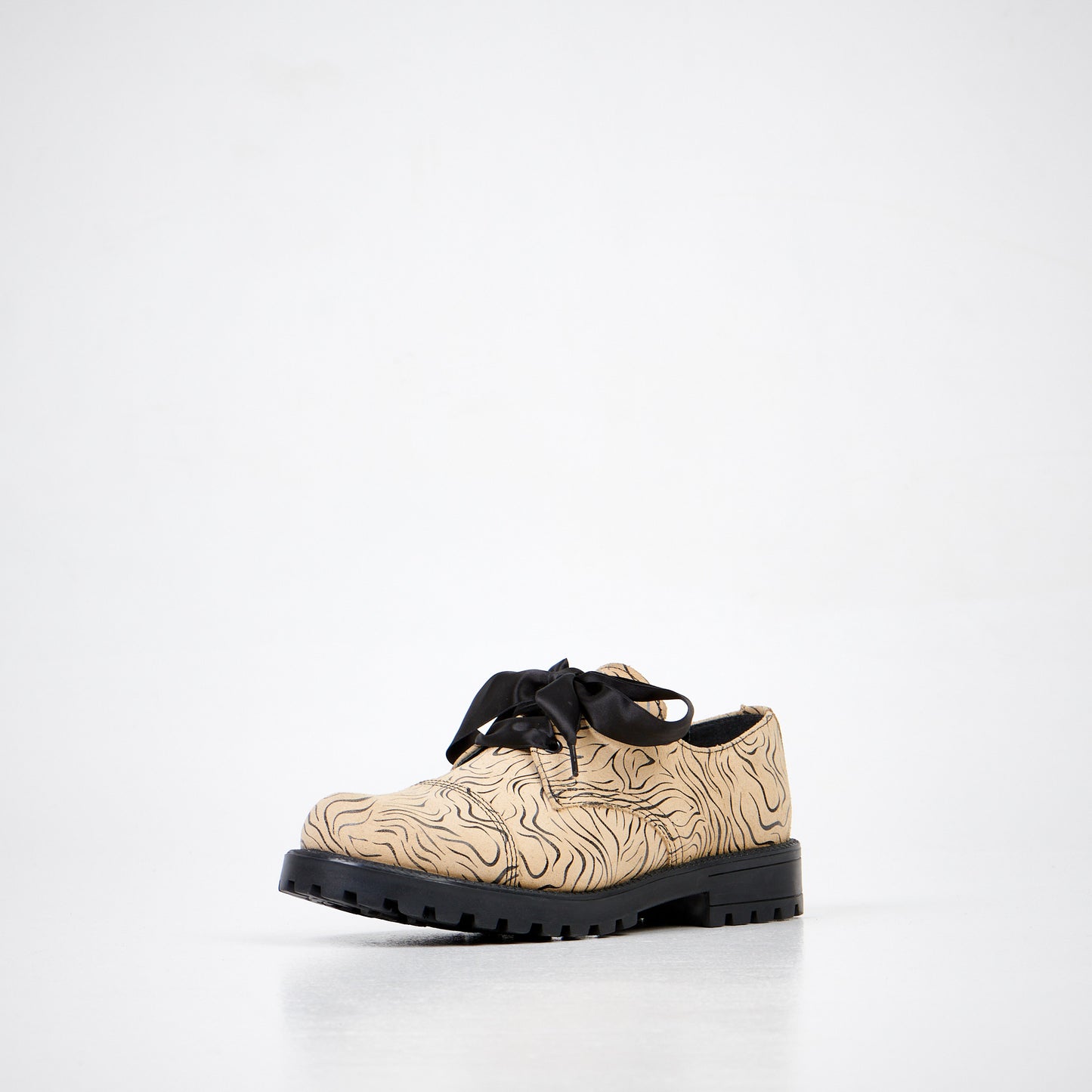 Beige zebra print lace-up shoes by Samelin, available in sizes 36, 37, and 38.