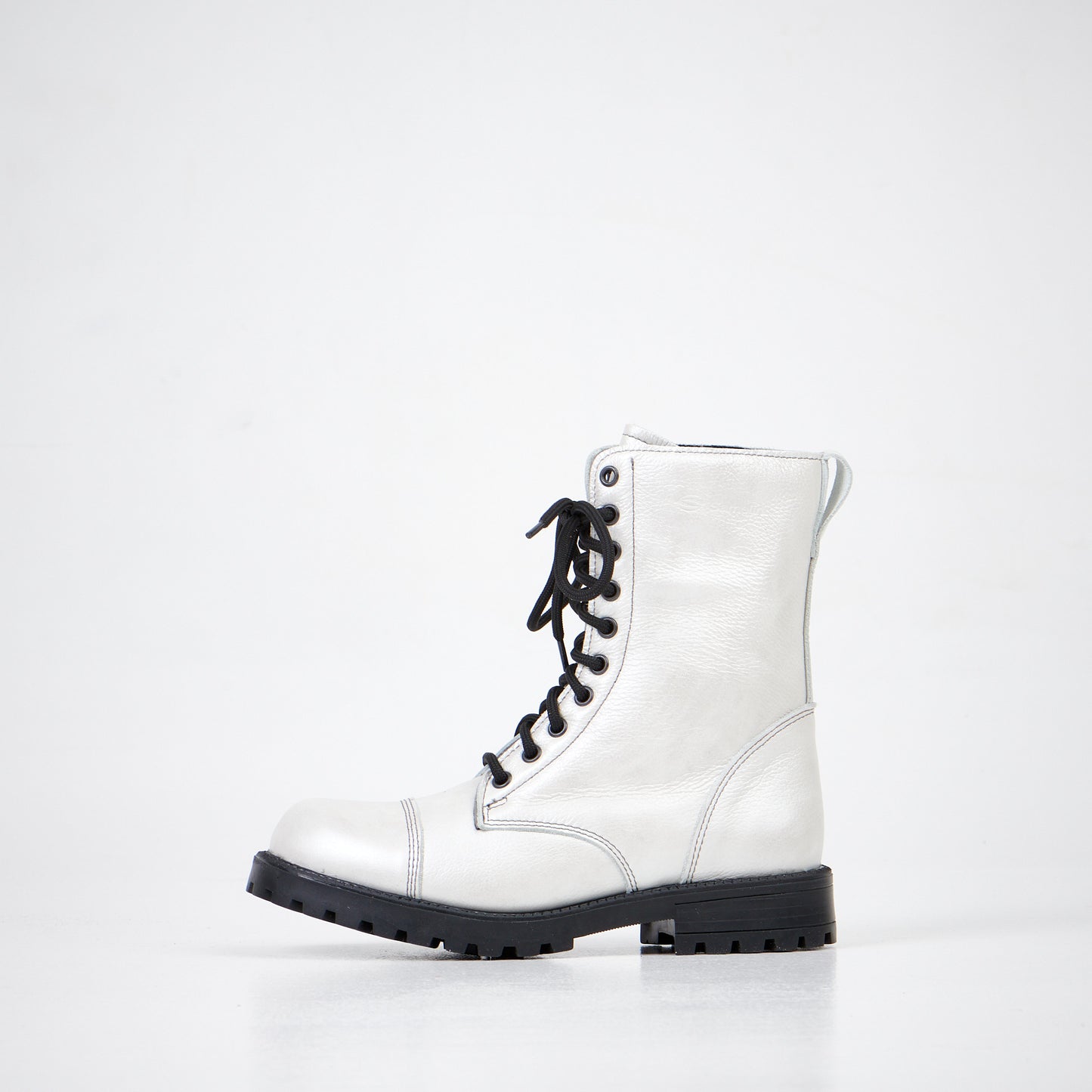 511 Bianco NATO Military Leather Boots - Water-Repellent PU Sole