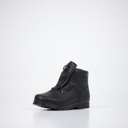 Black waterproof boots with winch fastening, brand Samelin, available in sizes 41, 42, and 43.