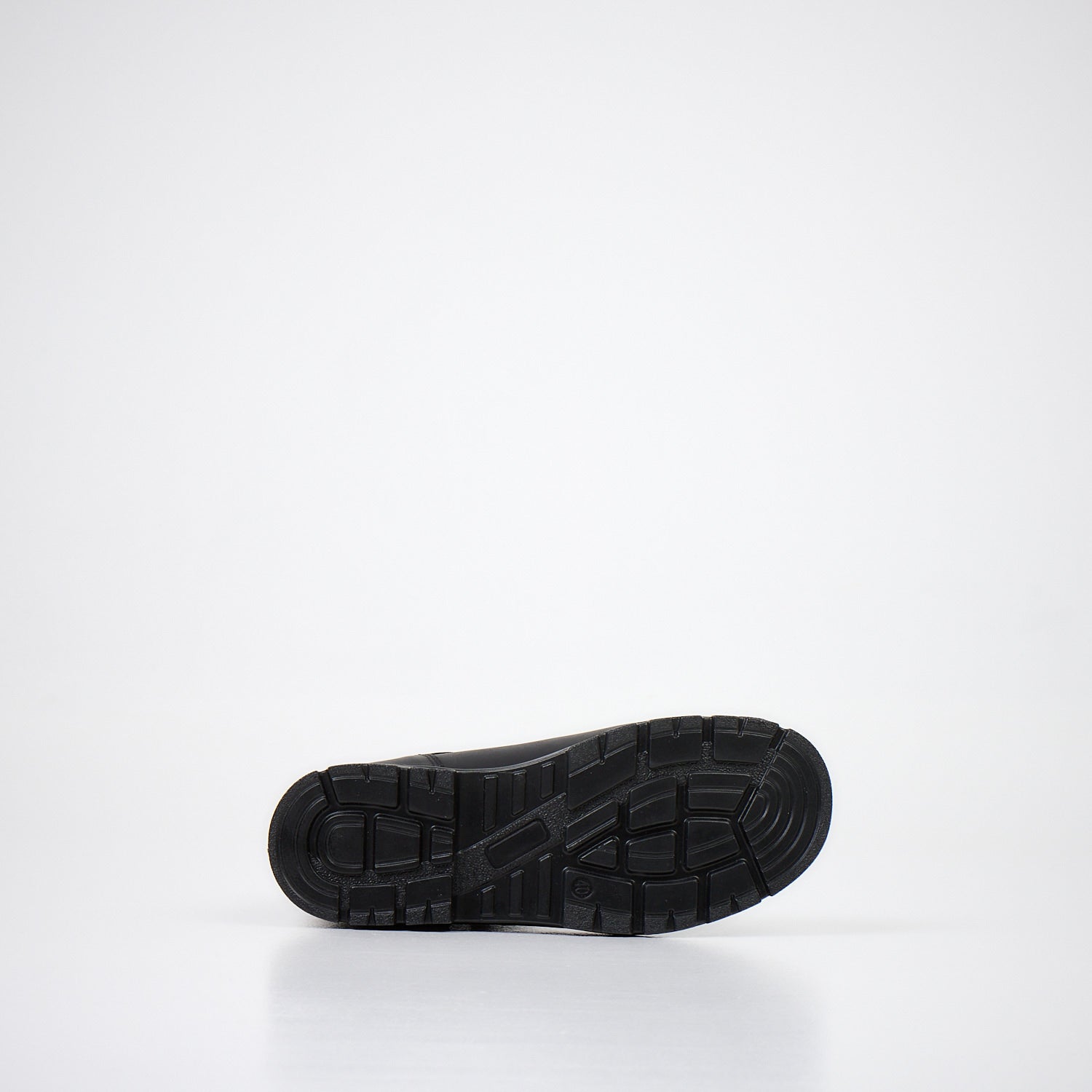 Black waterproof boots with winch fastening, available in sizes 41, 42, and 43 by Samelin.