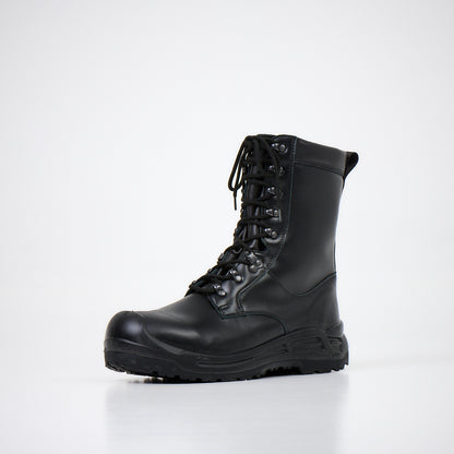 Black waterproof leather combat boots with laces, military grade, by Samelin, designed for winter safety.