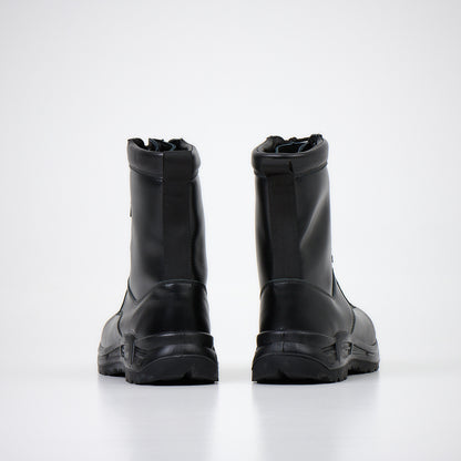 Waterproof black leather combat boots with a durable construction, Samelin brand, ideal for winter safety.