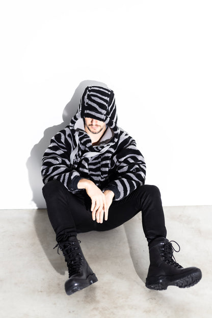 Black waterproof leather combat boots by Samelin, featuring an anatomical insole and rugged sole.