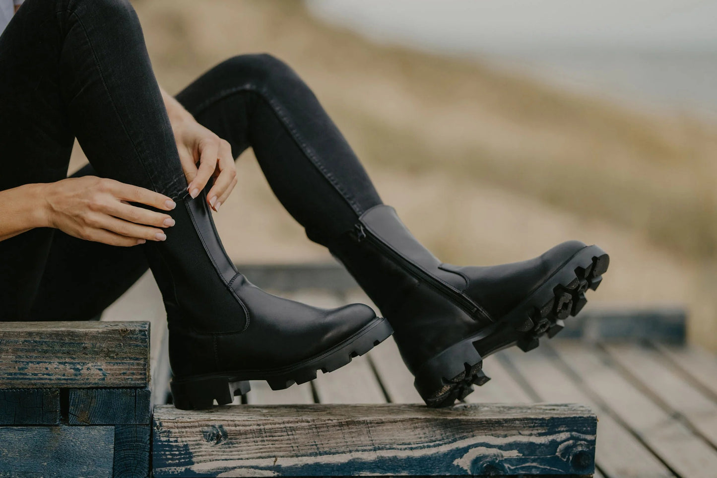 KIRA Chelsea Rebel Boots