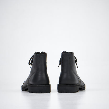 Black leather ankle boots with lace-up design, available in sizes 40, 41, and 42 by AIPI.