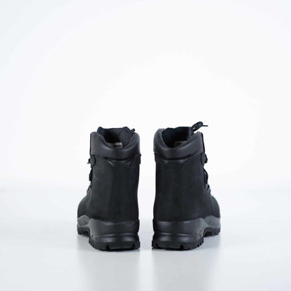 Waterproof black hiking boots with Vibram sole, military grade, featuring antibacterial insole by Samelin.