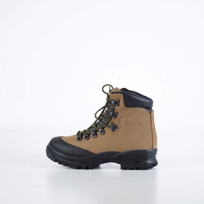 Samelin 553P waterproof nubuck leather hiking boots in brown with four-layer membrane and antibacterial insole.