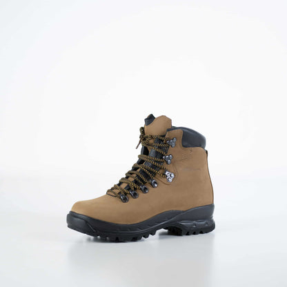 Brown waterproof nubuck leather hiking boots with lace-up design, antibacterial insoles, by Samelin.