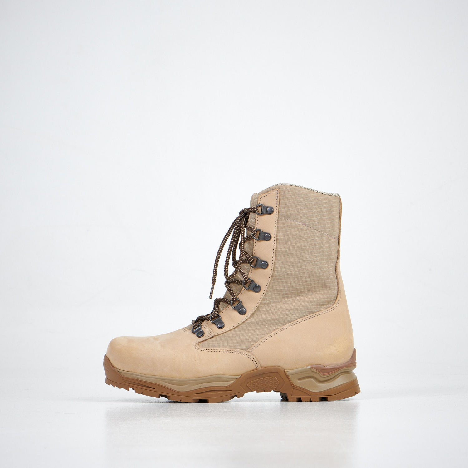 Beige water-repellent nubuck leather desert boots with lace-up design and molded sole by samelin.