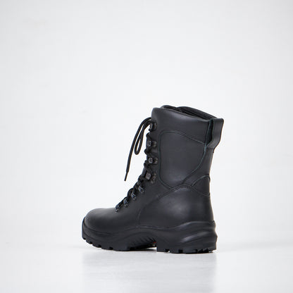 Black waterproof combat boots 736 by Samelin with lace-up front and sturdy soles, available in sizes 38, 39, and 40.