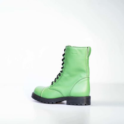 Green leather military-grade boots with lace-up front and durable sole by Samelin. Unisex, suitable for all seasons.