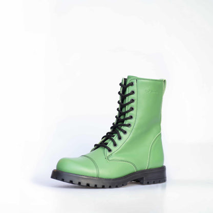 Green leather military-grade boots with black laces, unisex design by Samelin, featuring an anatomical insole.