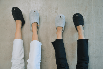 White TOKU Budapest slippers by Omaking, available in sizes 36, 37, and 38, featuring a cozy, minimalist design.